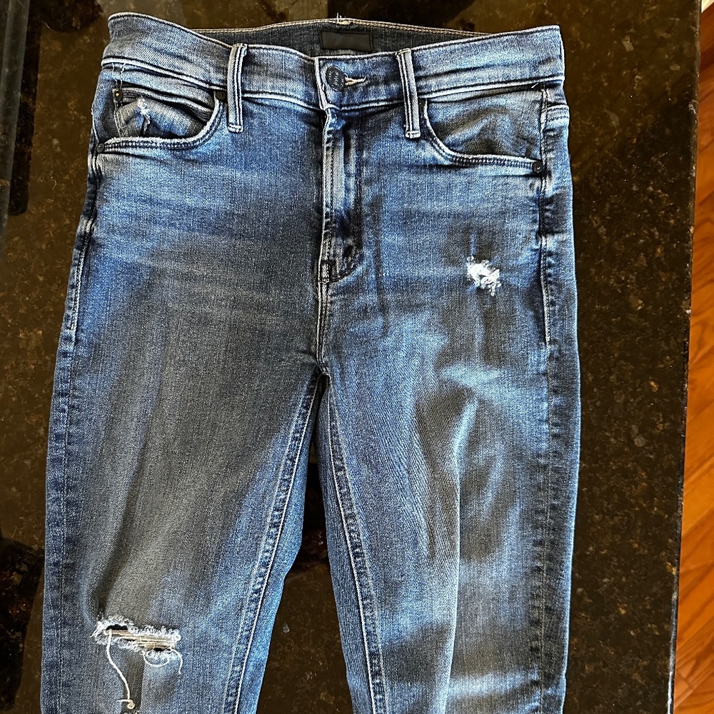 MOTHER Jeans - The Mid Rise Dazzler Ankle Fray